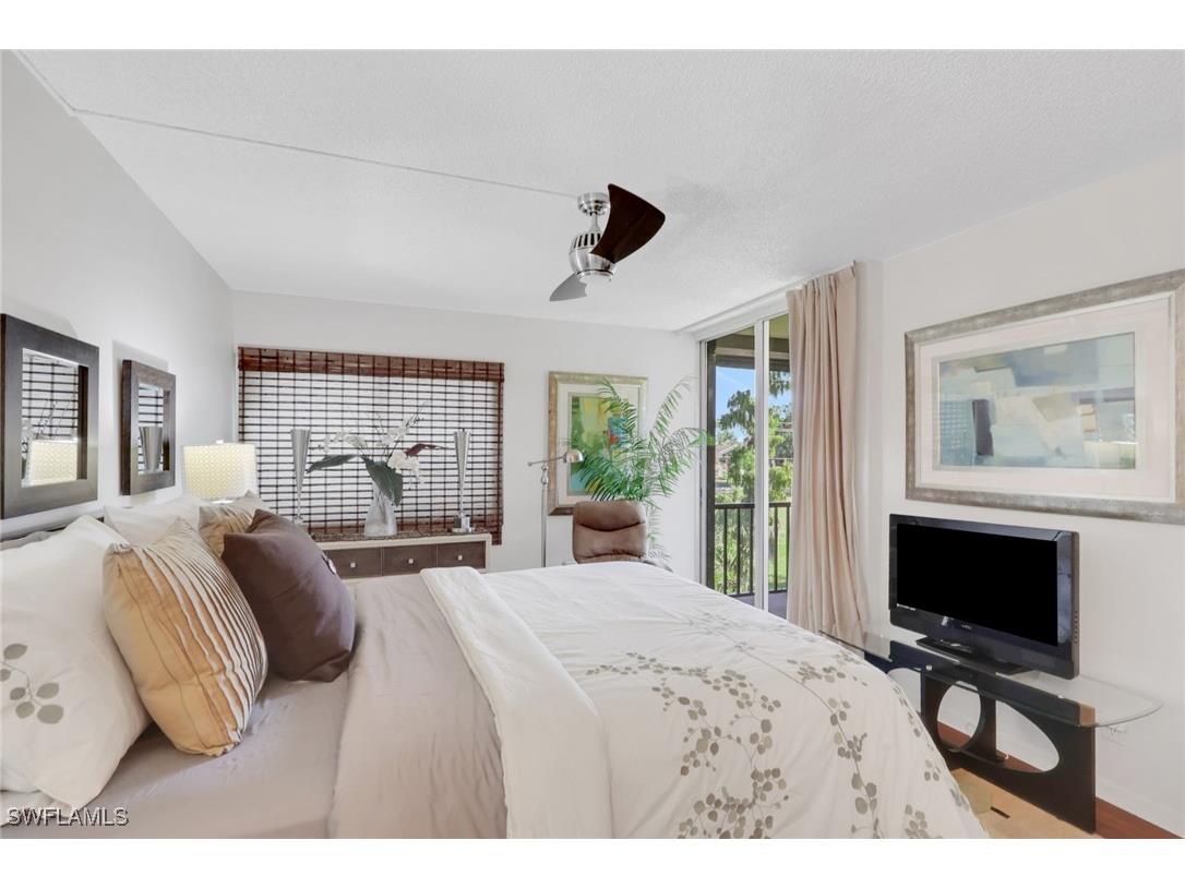 1084 Forest Lakes Drive #7304 Naples FL 34105 225081391 image15