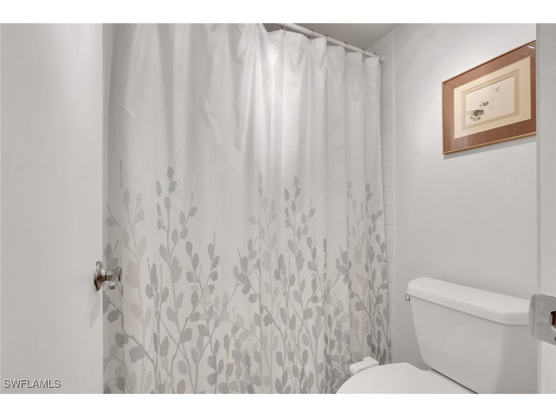 1084 Forest Lakes Drive #7304 Naples FL 34105 225081391 image18