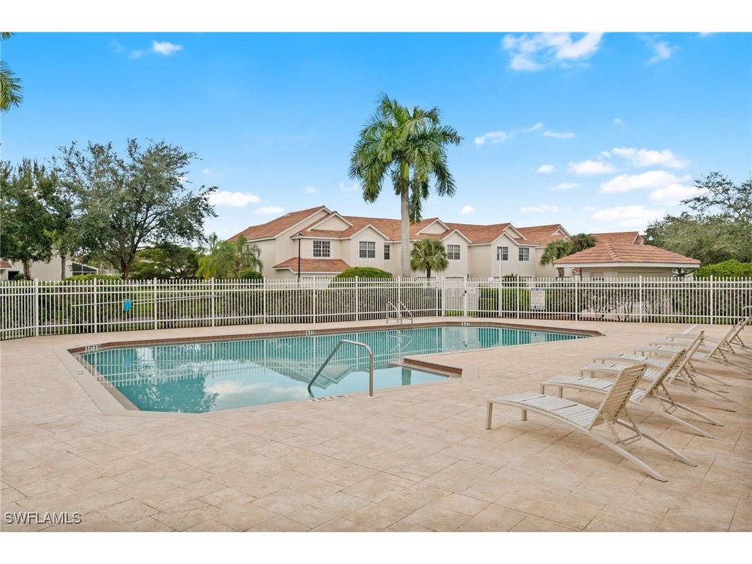 1084 Hampton Circle #49 Naples FL 34105 225079341 image33
