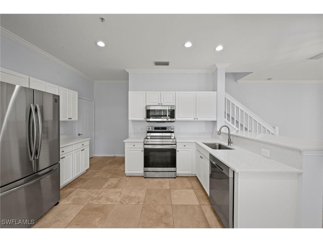 1084 Hampton Circle #49 Naples FL 34105 225079341 image7