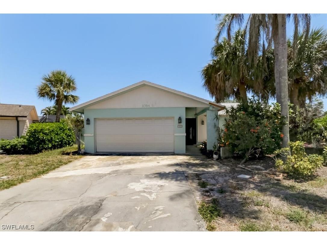 1084 Lake Shore Court Naples FL 34103 223038306 image1