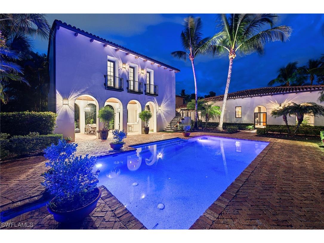 10842 Est Cortile Court Naples FL 34110 223072748 image1