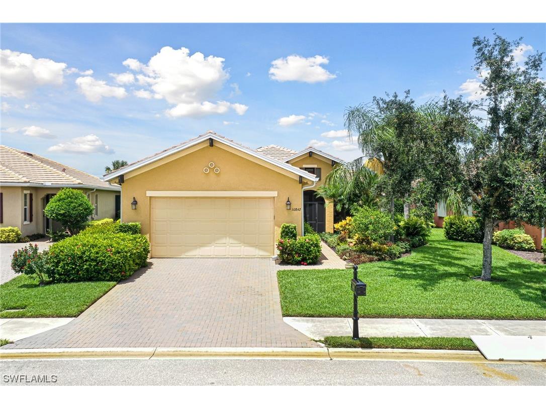 10842 Valentina Court Fort Myers FL 33913 223059818 image1