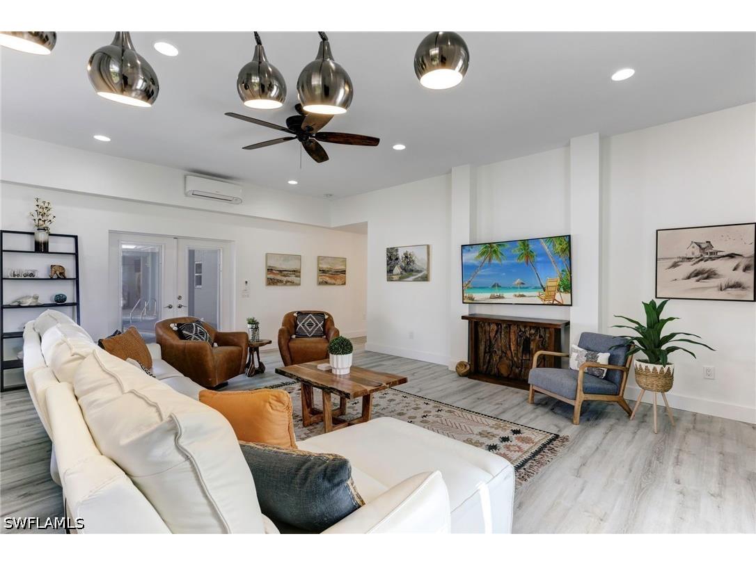 10842 Vanderbilt Drive Naples FL 34108 226017368 image3