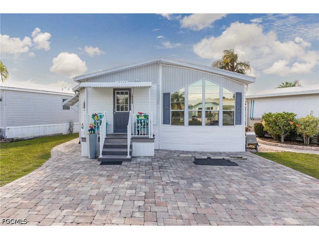 10848 Vireo Circle Estero FL 33928 2026019335 image1