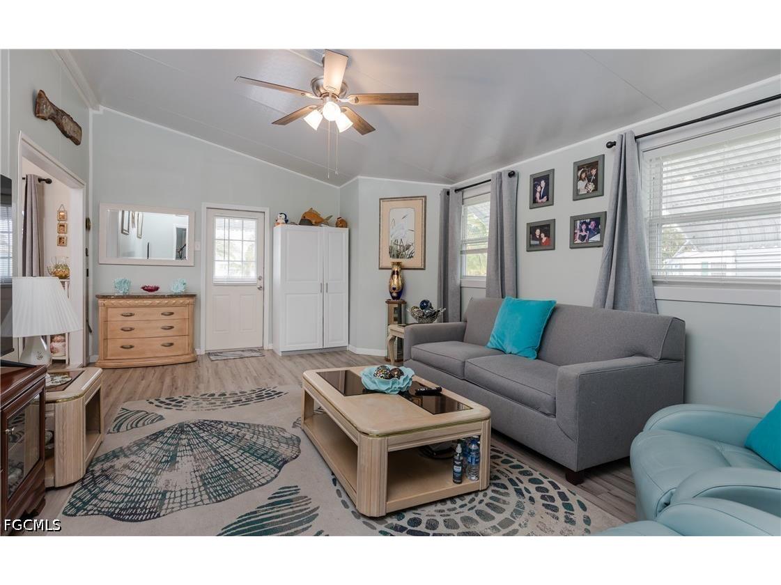 10848 Vireo Circle Estero FL 33928 2026019335 image4