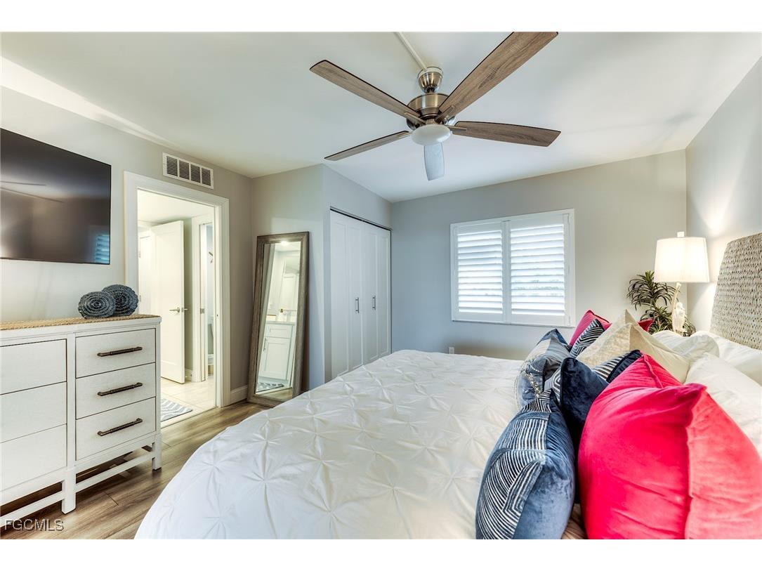 1085 Bald Eagle Drive #B307 Marco Island FL 34145 2025007073 image12