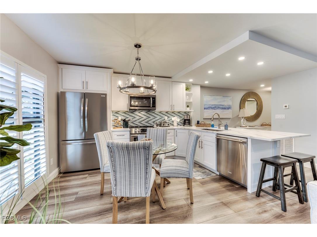 1085 Bald Eagle Drive #B307 Marco Island FL 34145 2025007073 image4