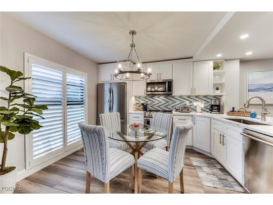 1085 Bald Eagle Drive #B307 Marco Island FL 34145 2025007073 image6