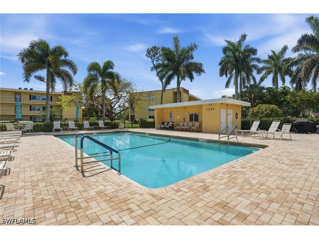 1085 Forest Lakes Drive #8102 Naples FL 34105 226018954 image25