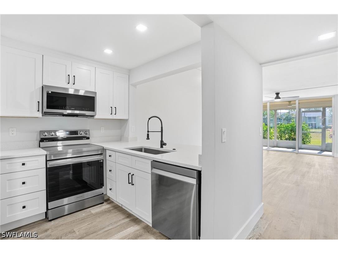 1085 Forest Lakes Drive #8102 Naples FL 34105 226018954 image9