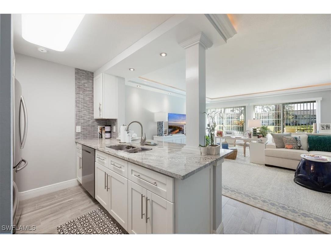 1085 Forest Lakes Drive #8105 Naples FL 34105 225073663 image4