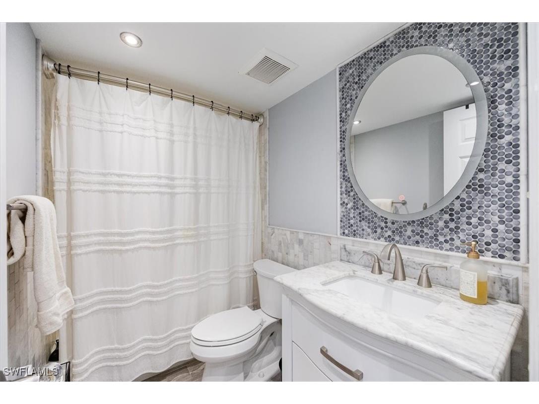 1085 Forest Lakes Drive #8105 Naples FL 34105 225073663 image8