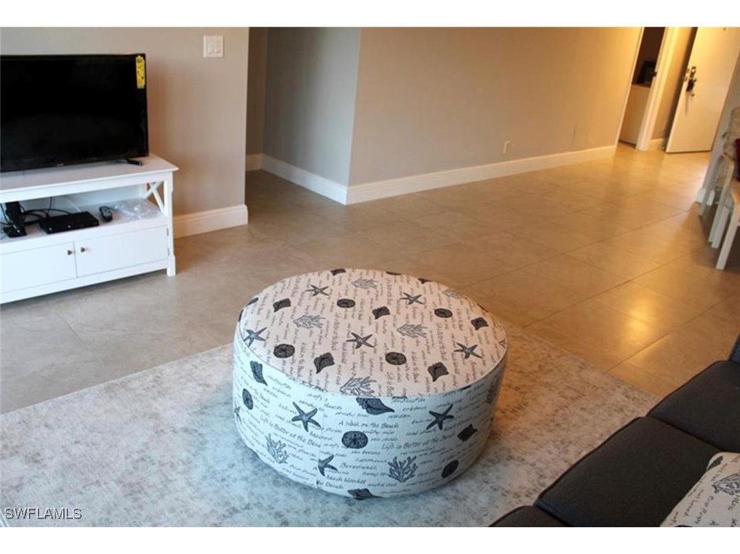 1085 Forest Lakes Drive #8106 Naples FL 34105 225077979 image5