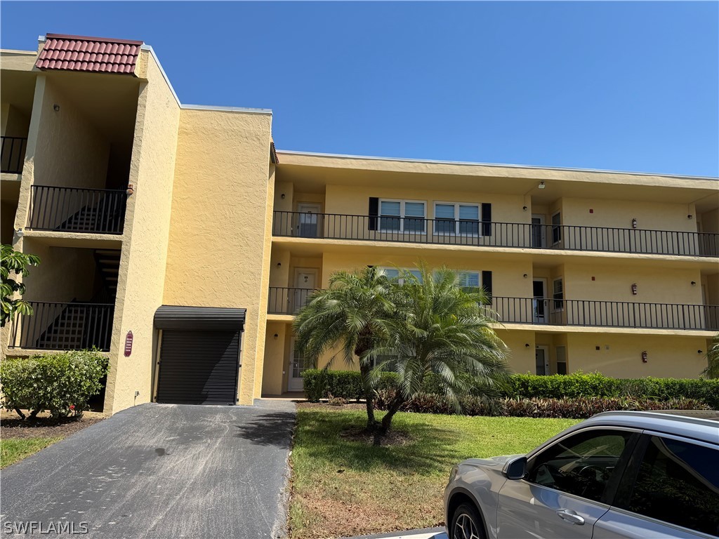 1085 Forest Lakes Drive #8106 Naples FL 34105 226012057 image2