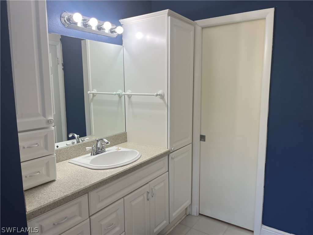 1085 Forest Lakes Drive #8202 Naples FL 34105 226010681 image5