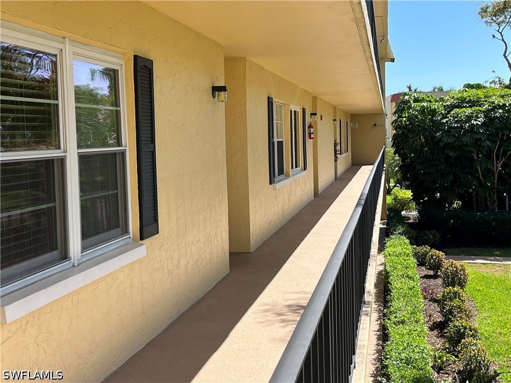 1085 Forest Lakes Drive #8202 Naples FL 34105 226020029 image2