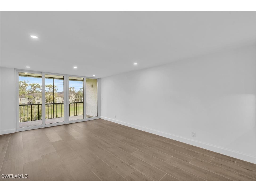 1085 Forest Lakes Drive #8303 Naples FL 34105 225080008 image10