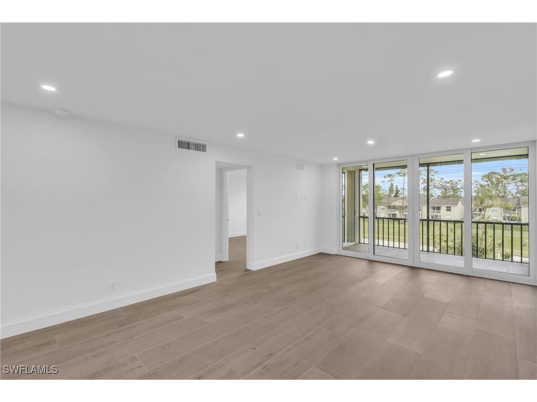 1085 Forest Lakes Drive #8303 Naples FL 34105 225080008 image11