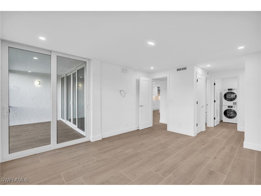 1085 Forest Lakes Drive #8303 Naples FL 34105 225080008 image16