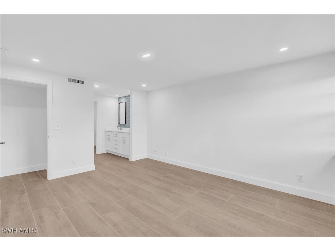 1085 Forest Lakes Drive #8303 Naples FL 34105 225080008 image18