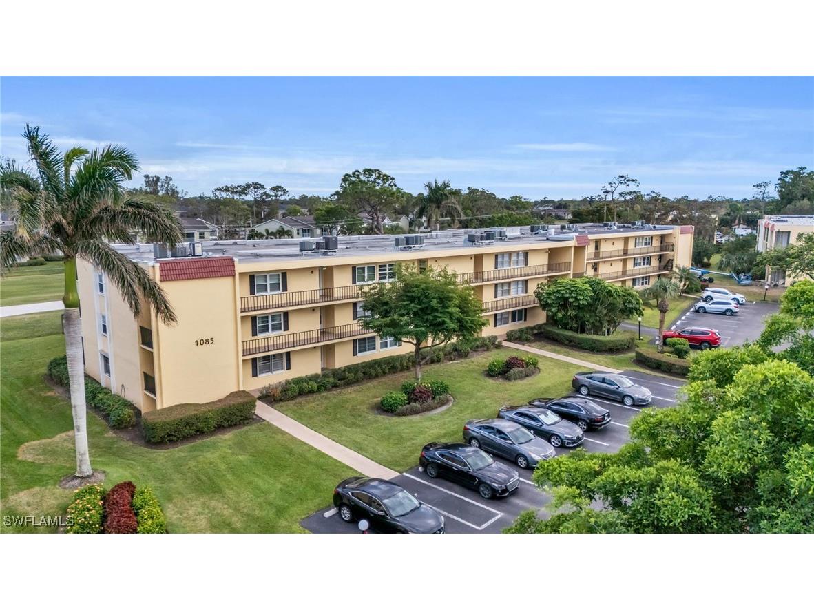 1085 Forest Lakes Drive #8303 Naples FL 34105 225080008 image2