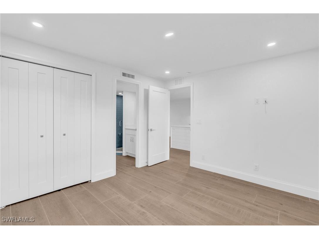 1085 Forest Lakes Drive #8303 Naples FL 34105 225080008 image21
