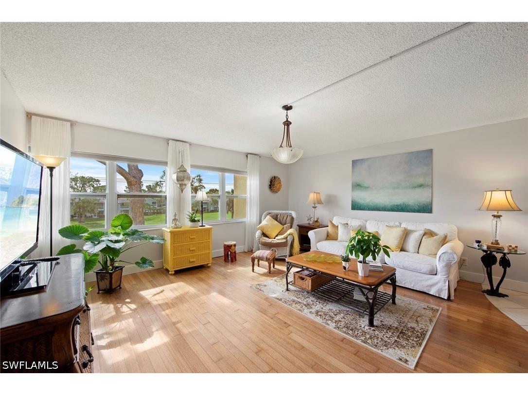 1085 Forest Lakes Drive #8305 Naples FL 34105 226015333 image8