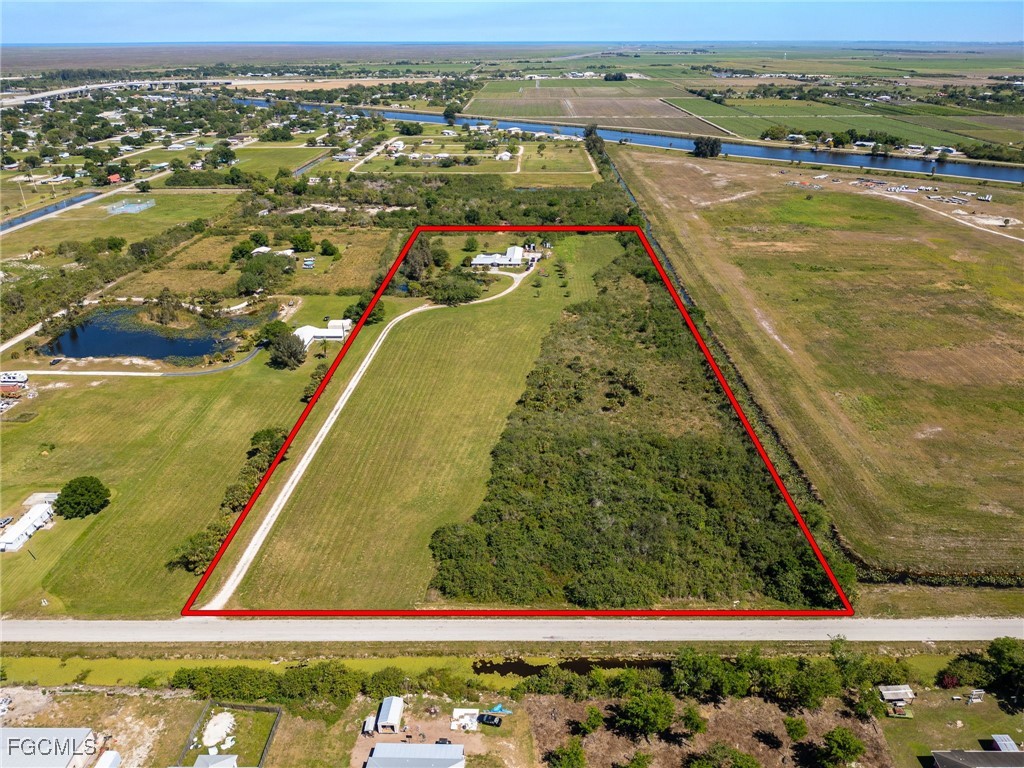 1085 West Avenue Moore Haven FL 33471 2026002536 image1