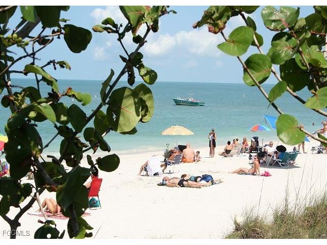 10850 Alvara Point Drive Bonita Springs FL 34135 2025017979 image28