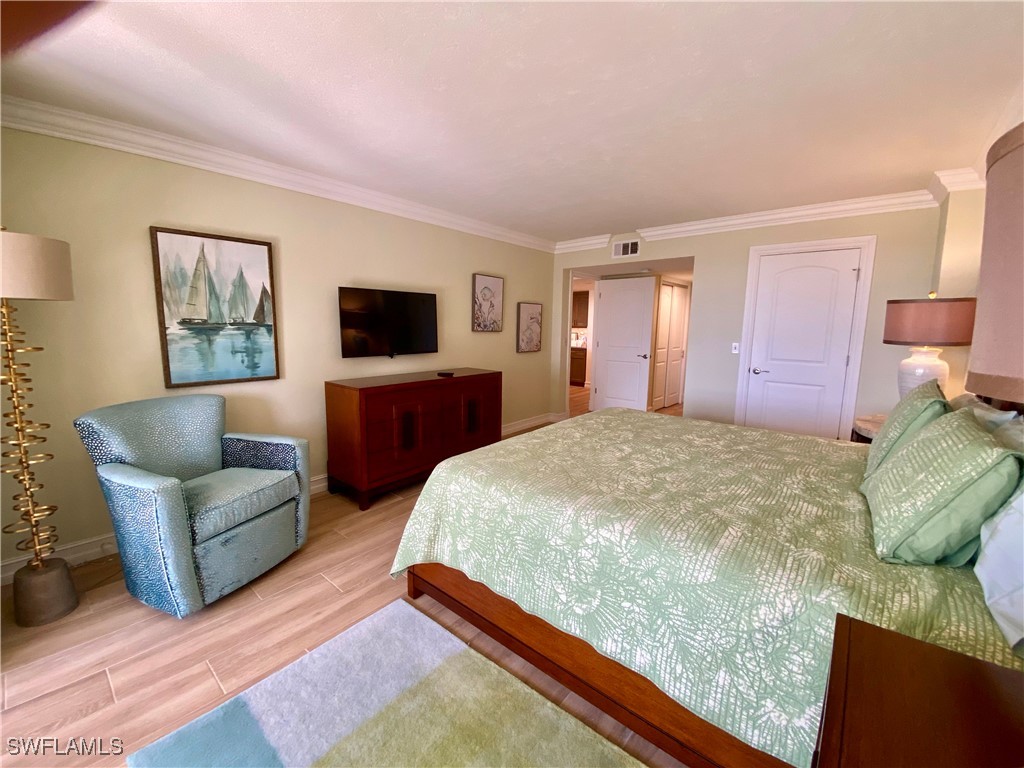 10851 Gulf Shore Drive #303 Naples FL 34108 225052295 image14