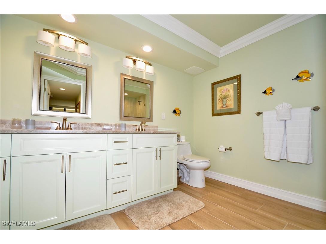 10851 Gulf Shore Drive #303 Naples FL 34108 225052295 image16