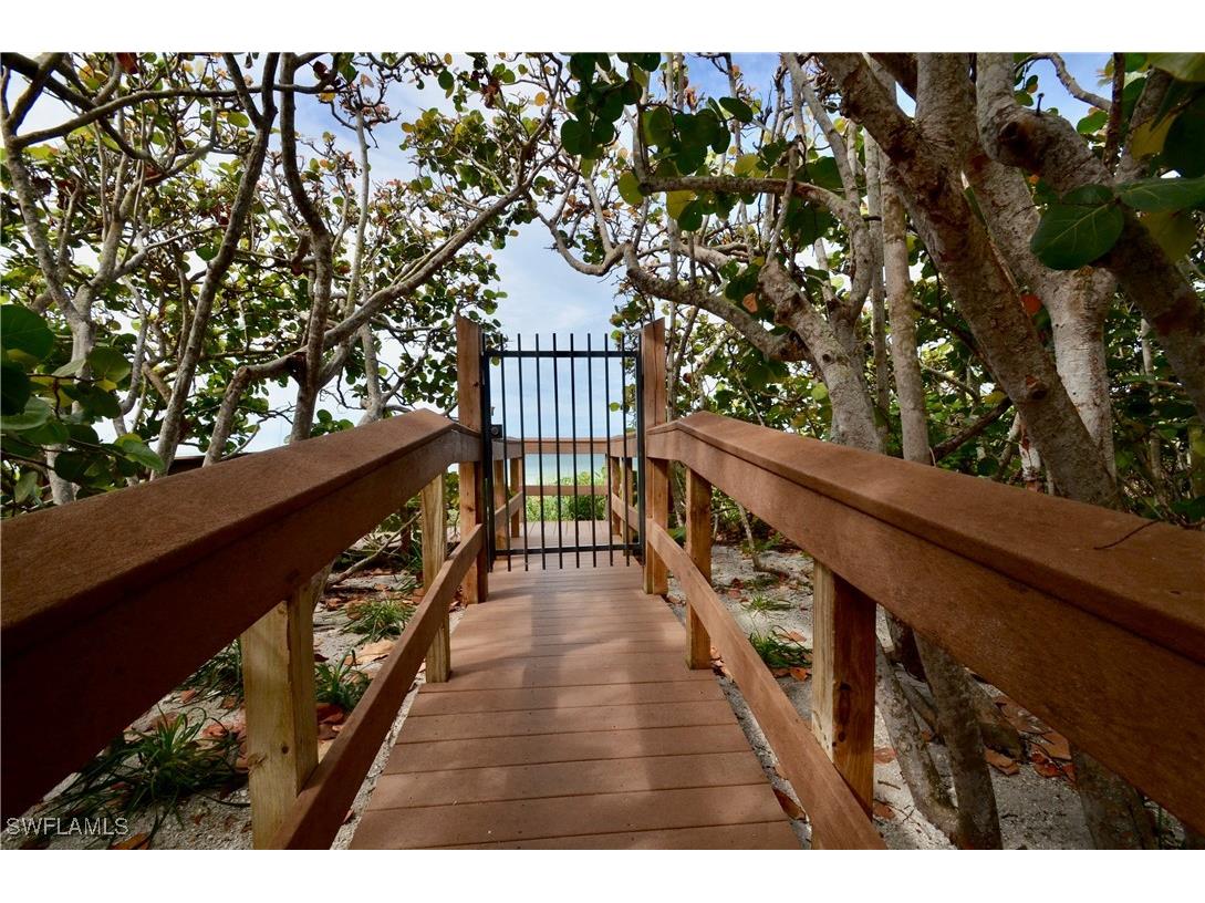 10851 Gulf Shore Drive #303 Naples FL 34108 225052295 image30