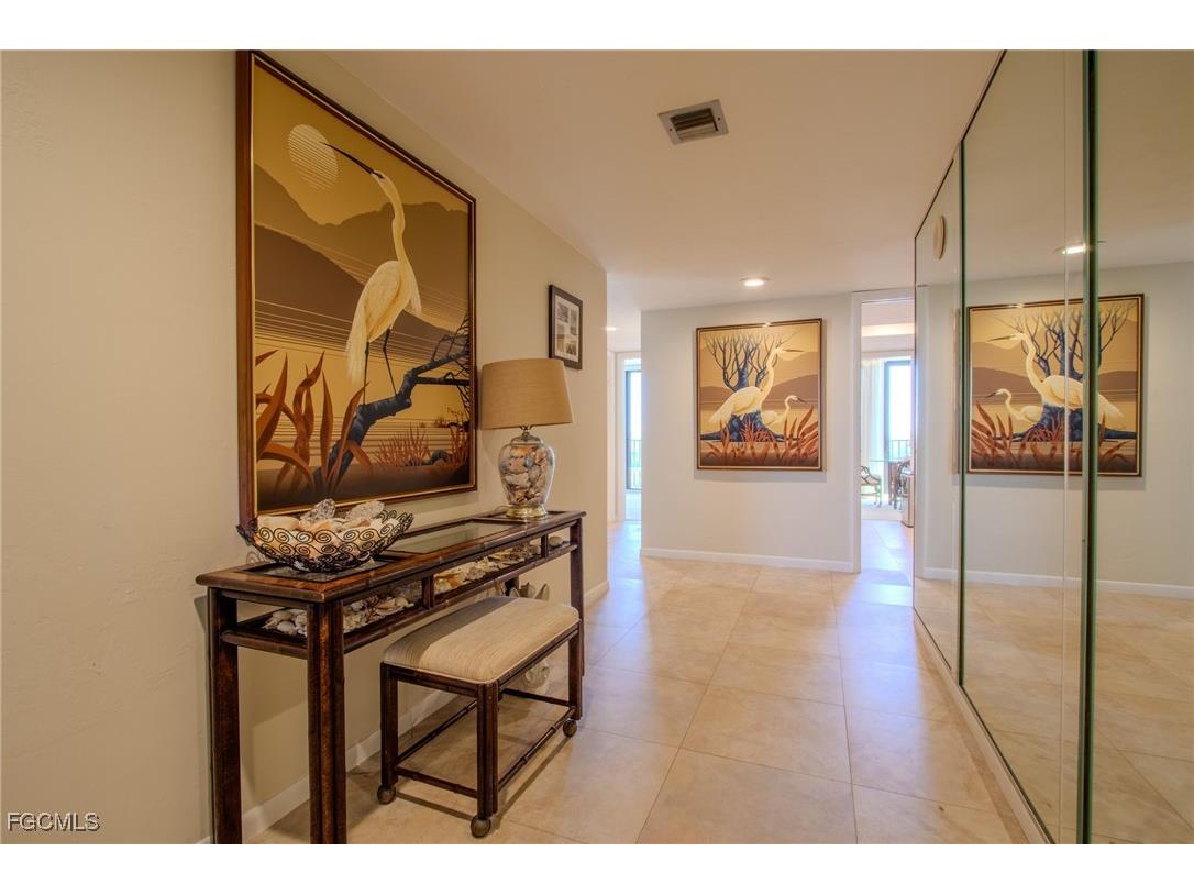 10851 Gulf Shore Drive #301 Naples FL 34108 2025020345 image10