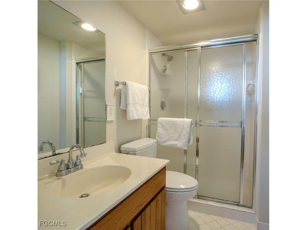 10851 Gulf Shore Drive #301 Naples FL 34108 2025020345 image16