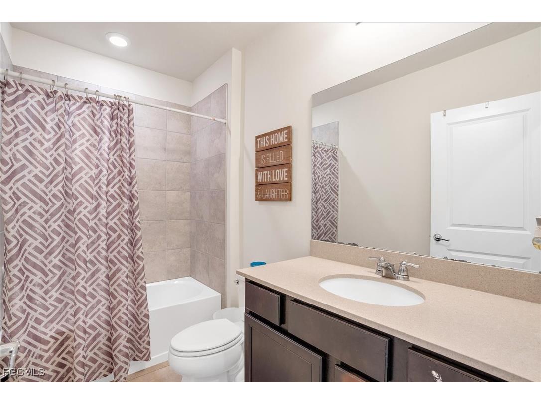 10852 Marlberry Way North Fort Myers FL 33917 2025003439 image18