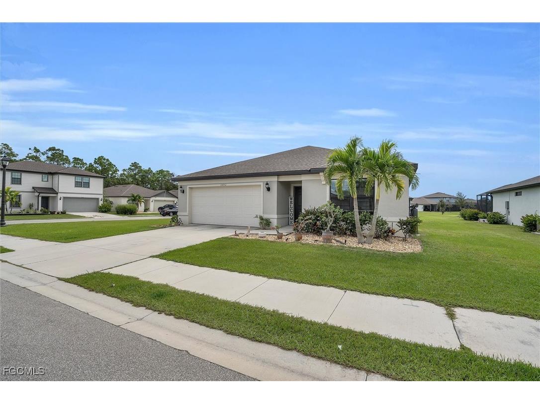 10852 Marlberry Way North Fort Myers FL 33917 2025003439 image2