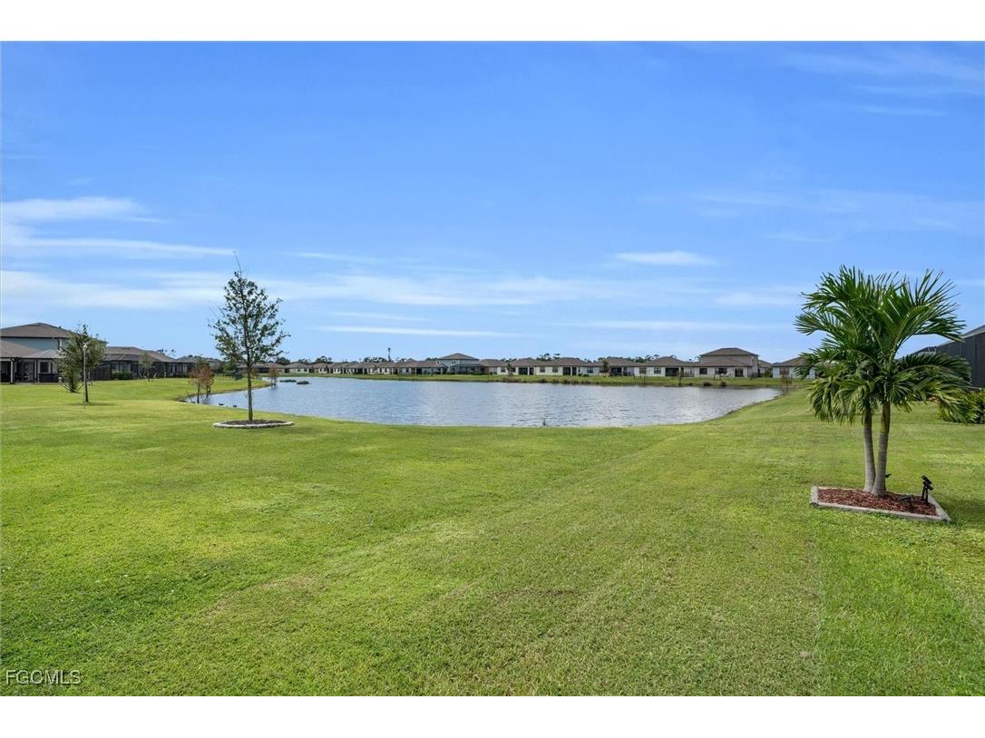 10852 Marlberry Way North Fort Myers FL 33917 2025003439 image27