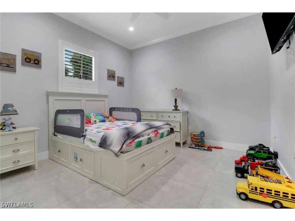 1086 21st Street SW Naples FL 34117 226006961 image25