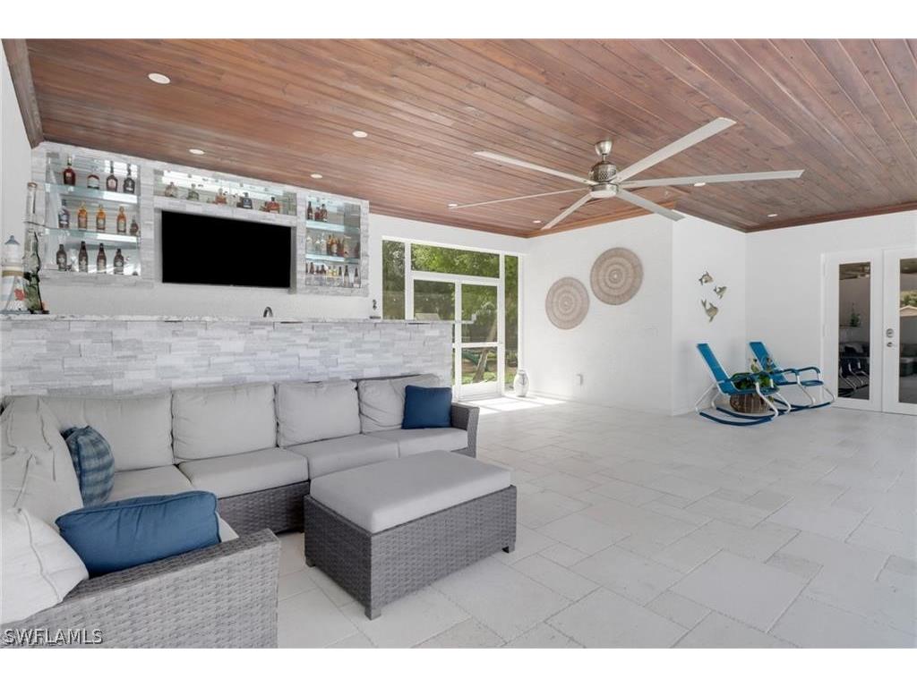 1086 21st Street SW Naples FL 34117 226006961 image39