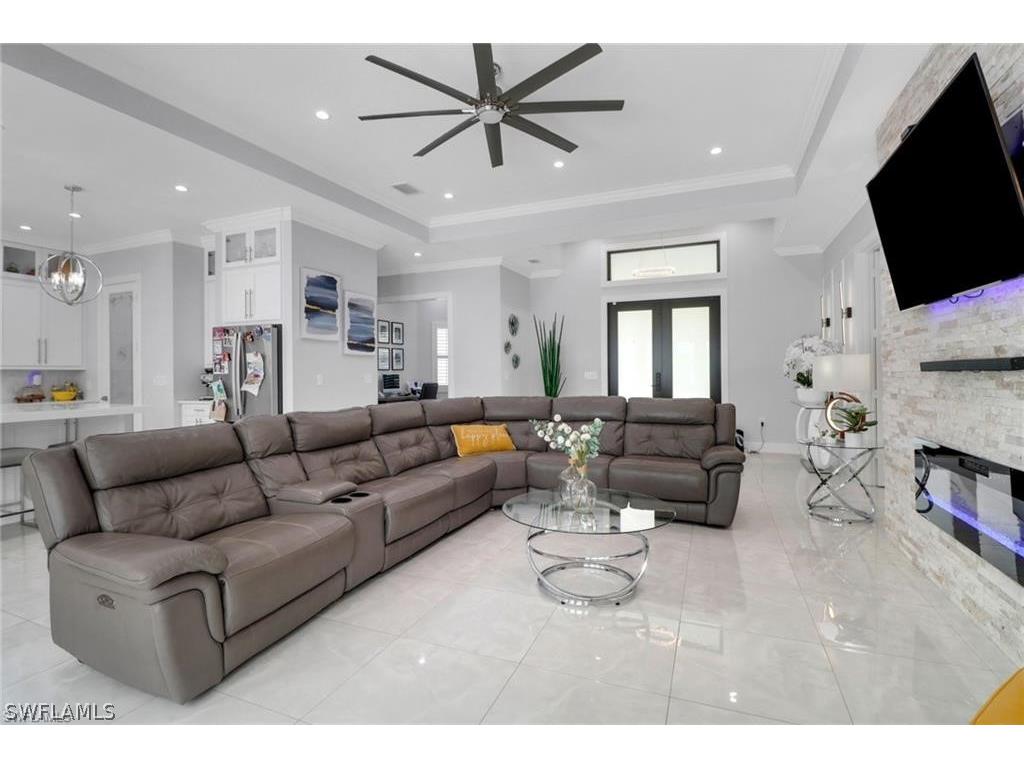 1086 21st Street SW Naples FL 34117 226006961 image8