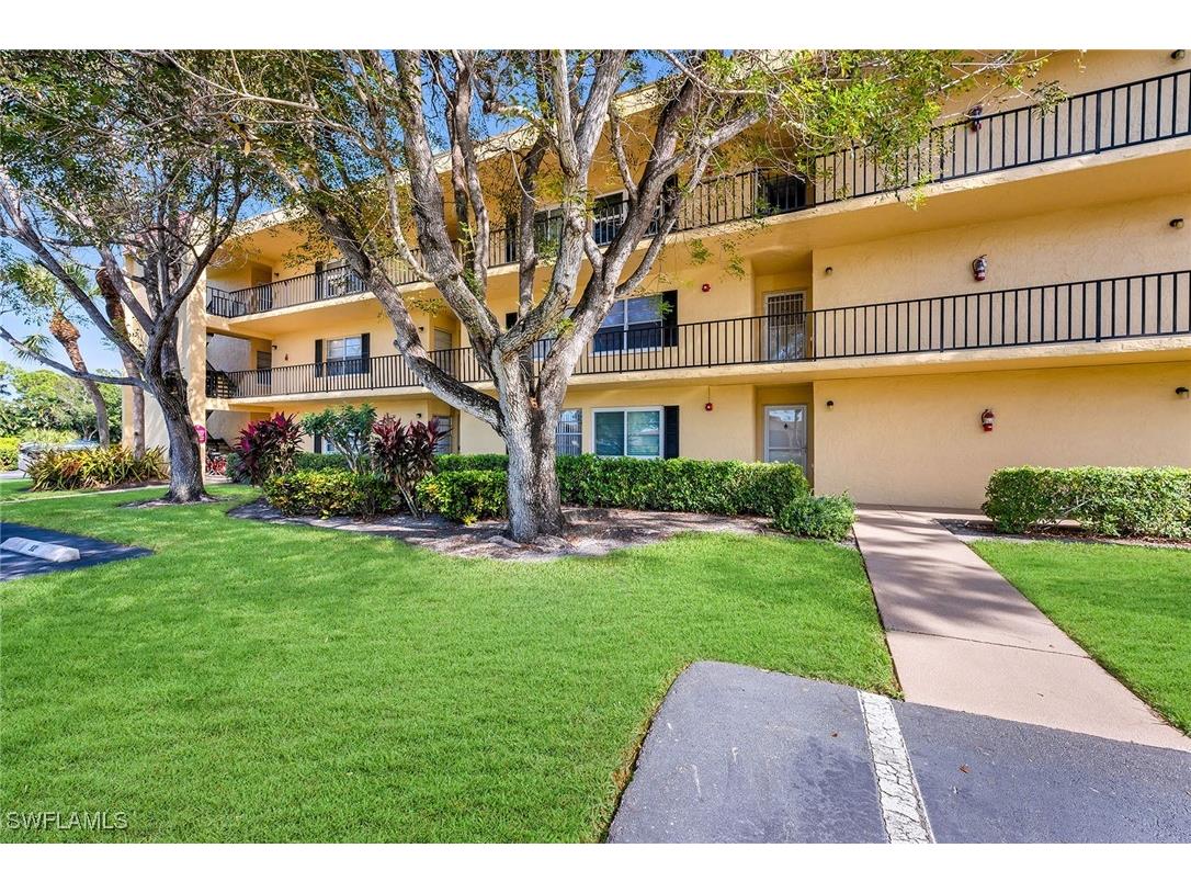 1086 Forest Lakes Drive #102 Naples FL 34105 225080734 image1