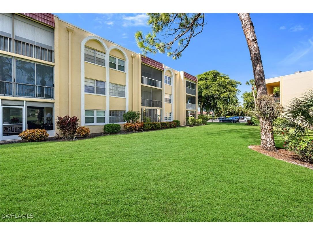 1086 Forest Lakes Drive #102 Naples FL 34105 225080734 image29