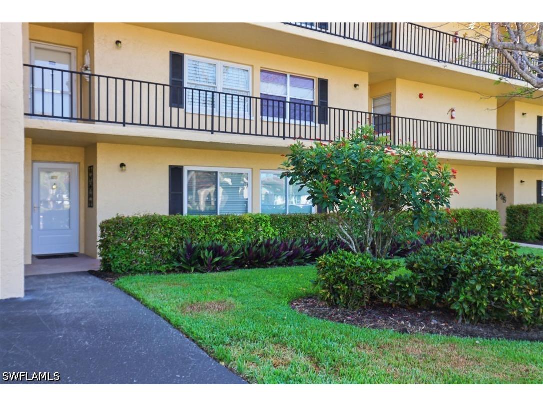 1086 Forest Lakes Drive #106 Naples FL 34105 226019930 image1