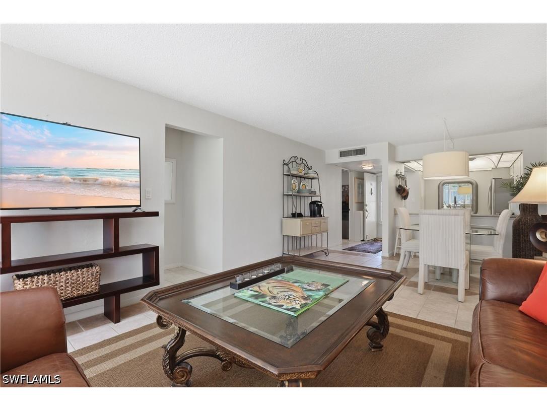 1086 Forest Lakes Drive #106 Naples FL 34105 226019930 image18