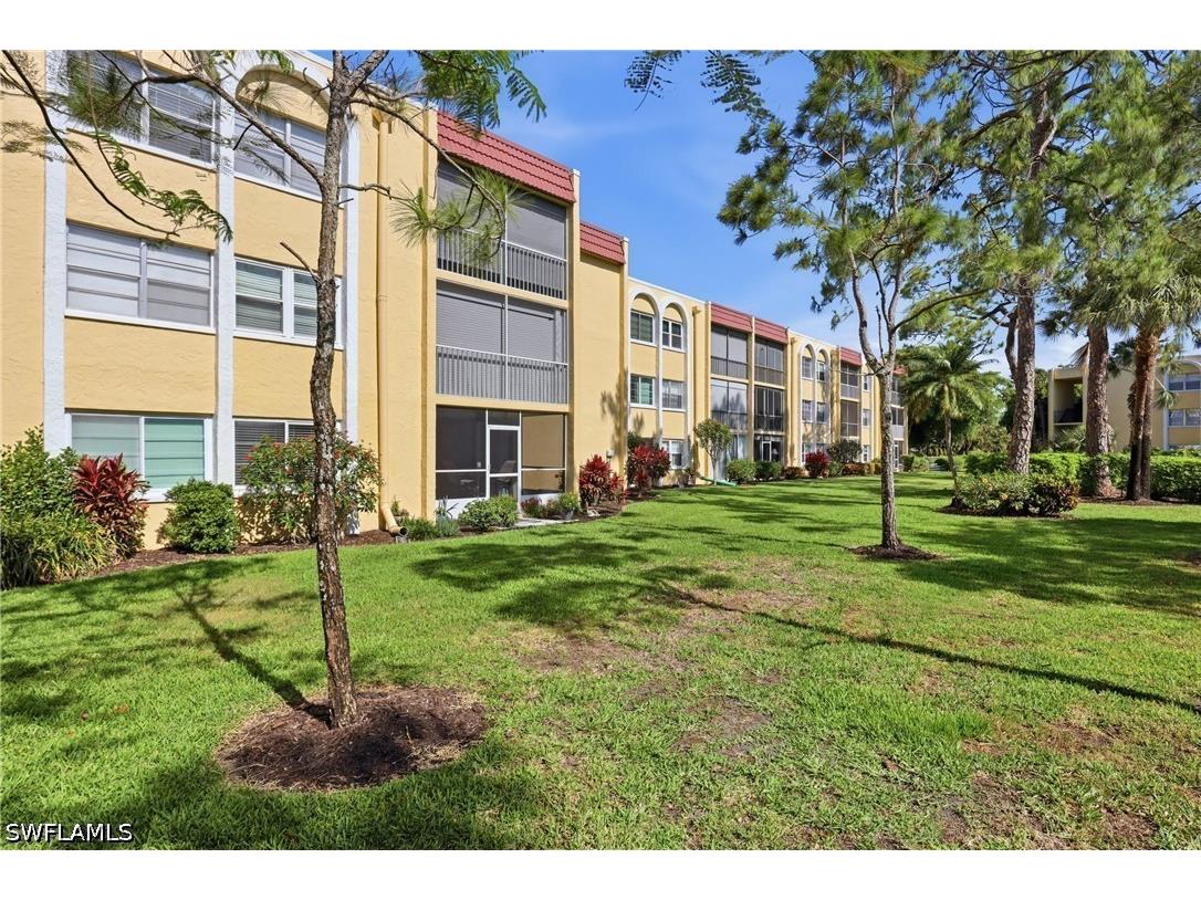 1086 Forest Lakes Drive #106 Naples FL 34105 226019930 image35
