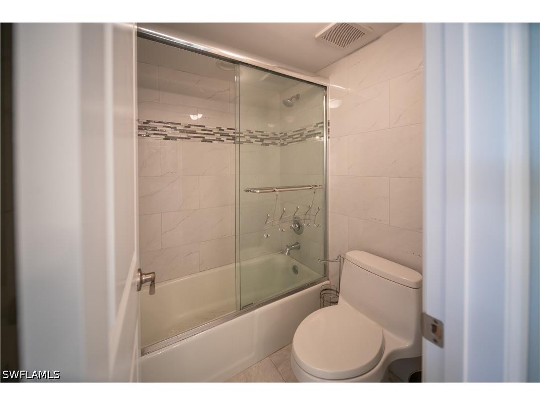 1086 Forest Lakes Drive #9303 Naples FL 34105 226017688 image17