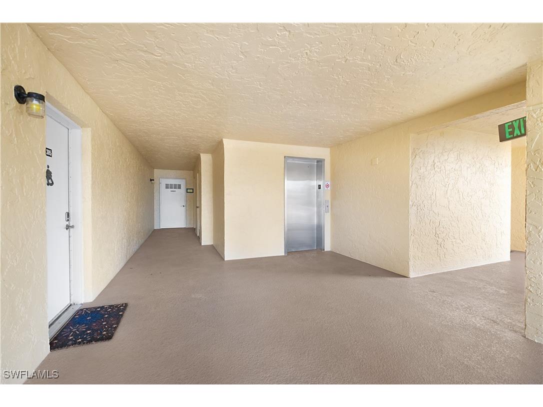 1086 Forest Lakes Drive #9305 Naples FL 34105 225079483 image11