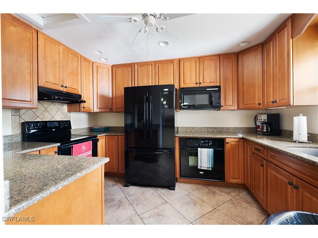 1086 Forest Lakes Drive #9305 Naples FL 34105 225079483 image17