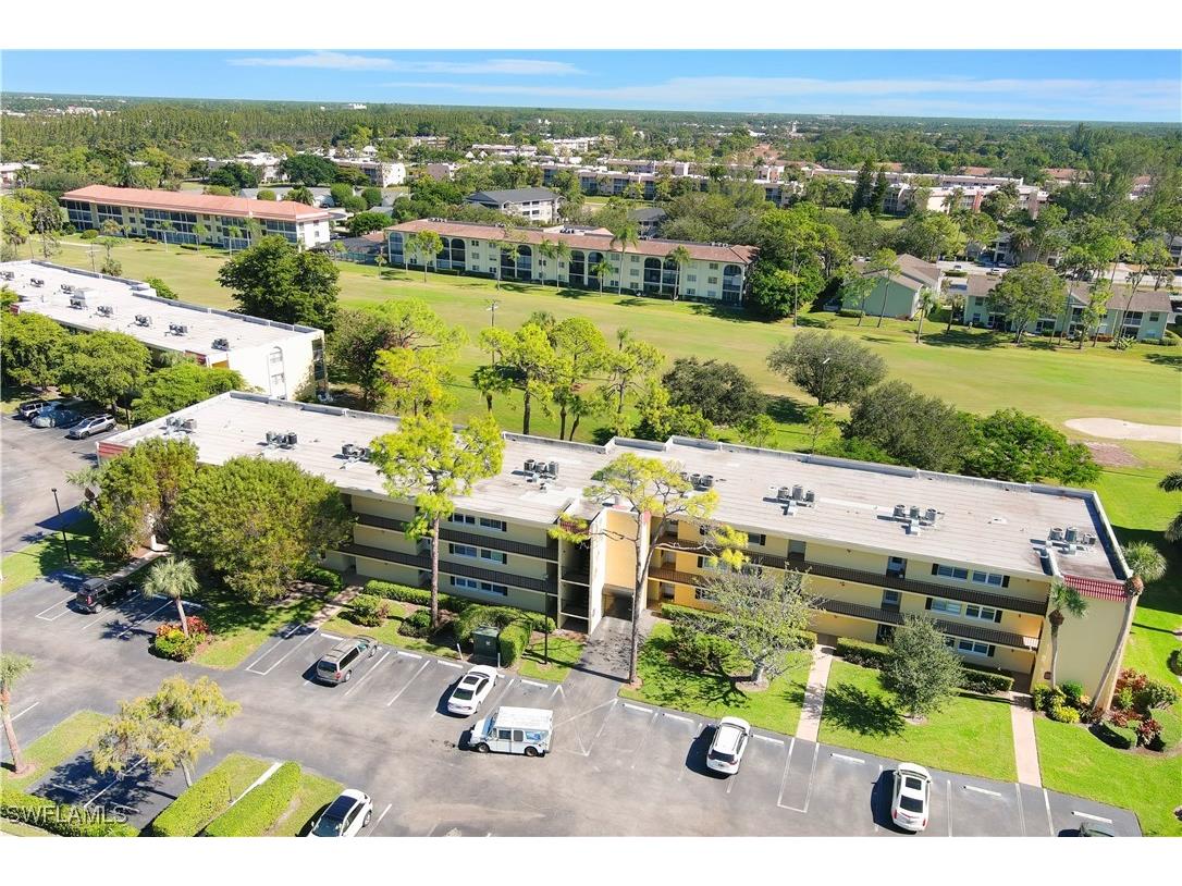 1086 Forest Lakes Drive #9305 Naples FL 34105 225079483 image27